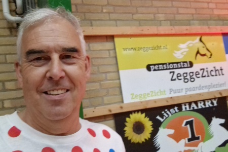 Harry%20Bakker%20in%20sporthal.jpg